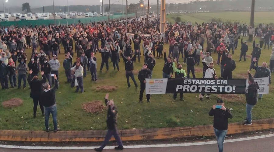 Metalúrgicos do Paraná reclamam de pressão na Renault